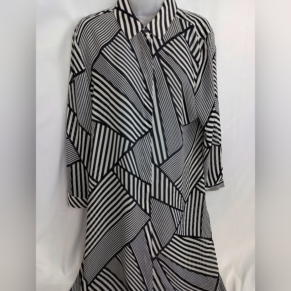 CHICOS Black White Geometric Striped Button Down Tunic Dress (#271) - Picture 9 of 9